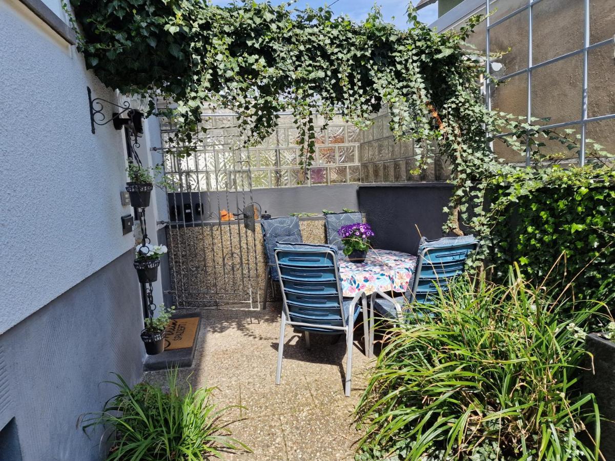 Ferienhaus Steigrhein Filsen Exteriör bild
